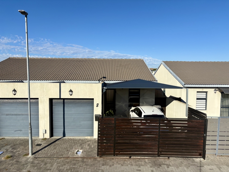 2 Bedroom Property for Sale in Parklands Western Cape